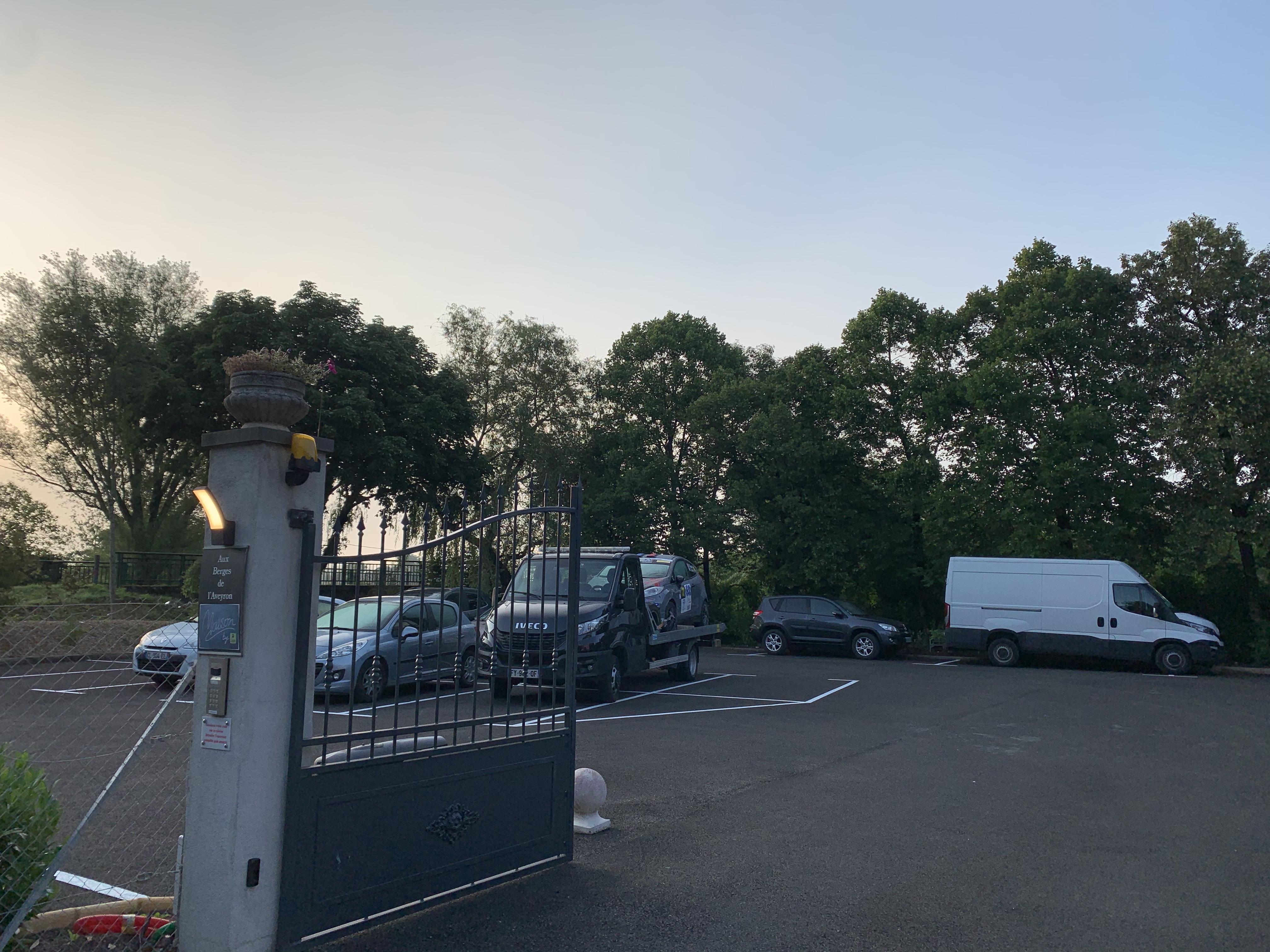 Onet-le-Chateau Logis Hotel Aux Berges De L'Aveyron מראה חיצוני תמונה