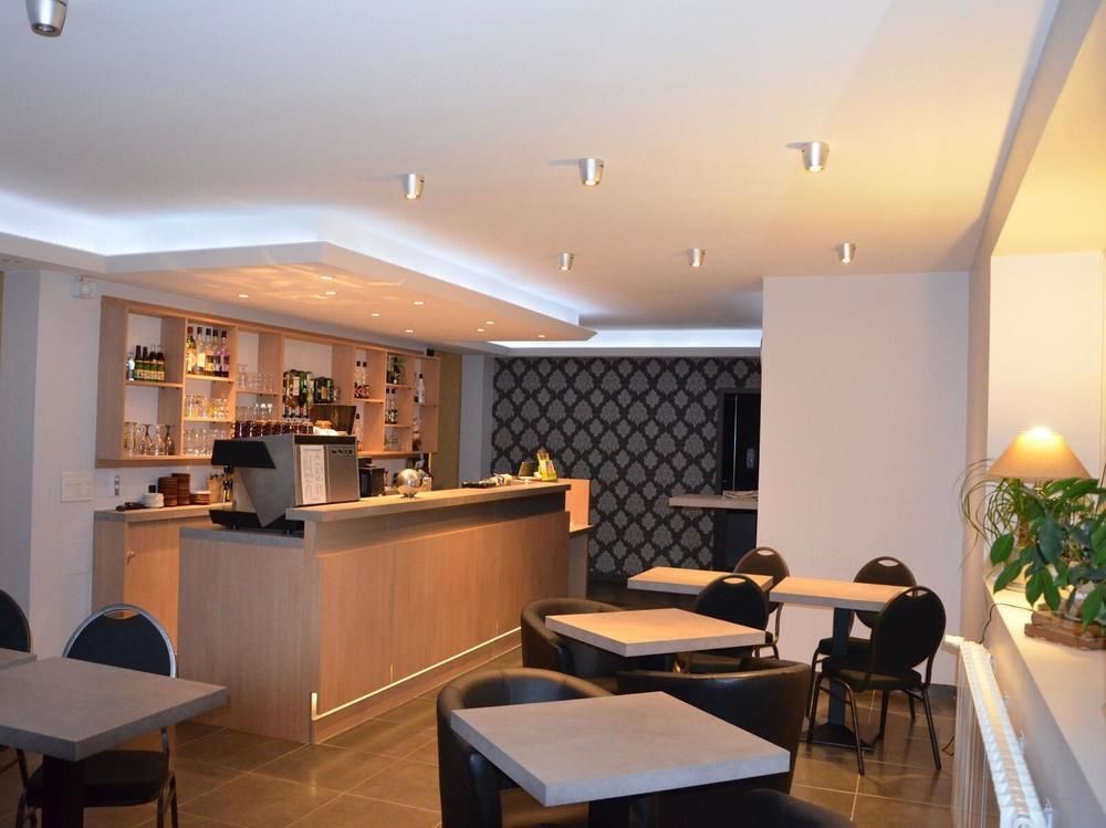 Onet-le-Chateau Logis Hotel Aux Berges De L'Aveyron מראה חיצוני תמונה